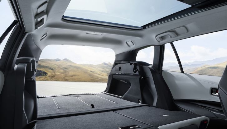 Una Toyota Corolla Full Hybrid per la Presidenza del Consiglio - Foto 8 di 27