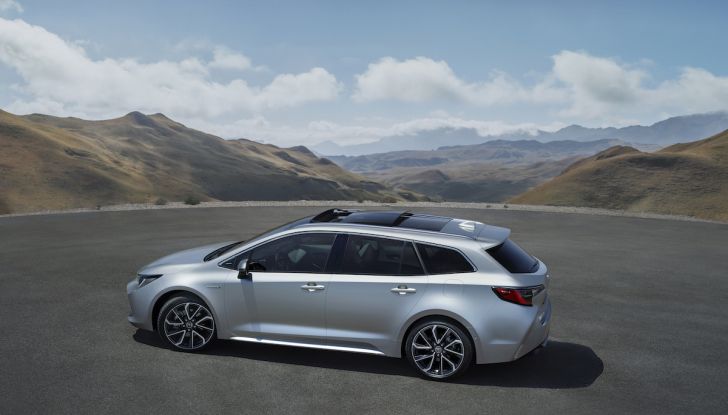 Una Toyota Corolla Full Hybrid per la Presidenza del Consiglio - Foto 2 di 27