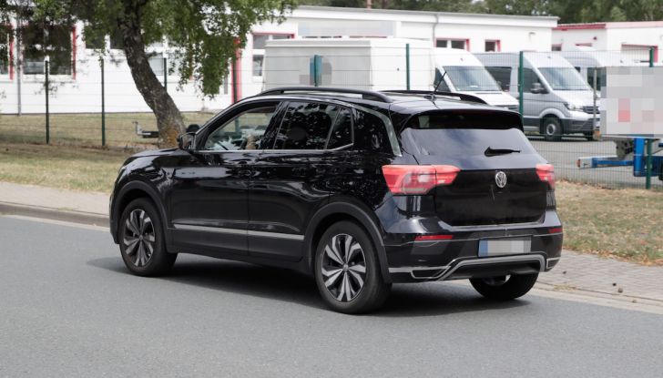 Volkswagen T-Cross First Edition: il City SUV compatto e funzionale - Foto 9 di 12