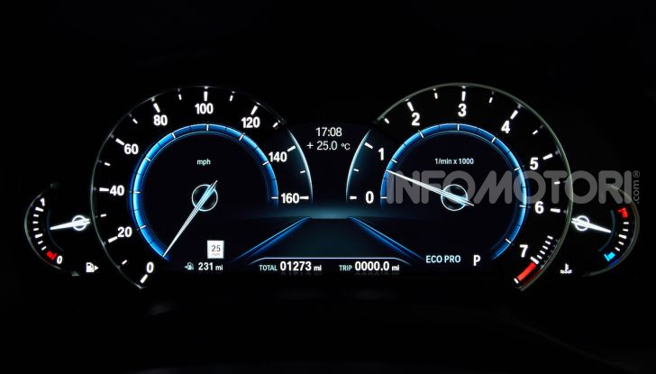 BMW X4 2018, prova in anteprima: SUV d’assalto con tecnologia e stile - Foto 11 di 21