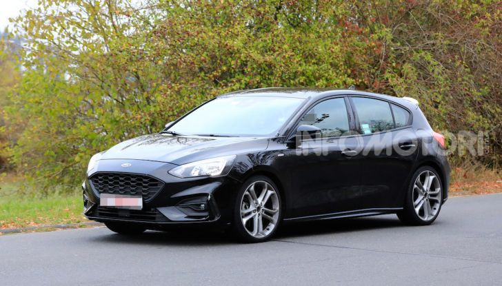 Ford Focus RS 2021: 400 cv ibridi - Foto 4 di 25