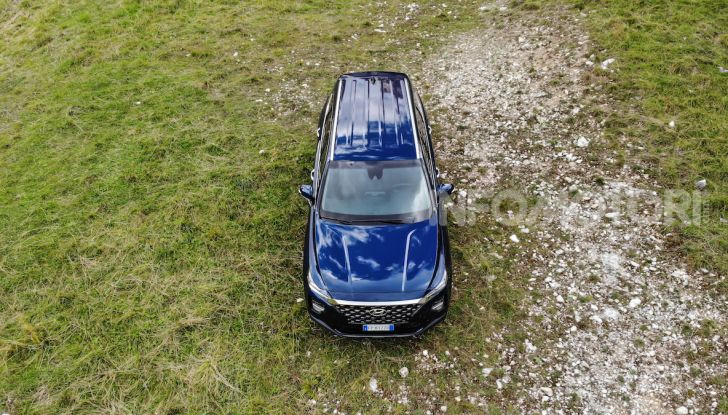 Prova nuova Hyundai Santa Fe 2018: il SUV con 4×4, 7 posti e 200CV - Foto 10 di 24