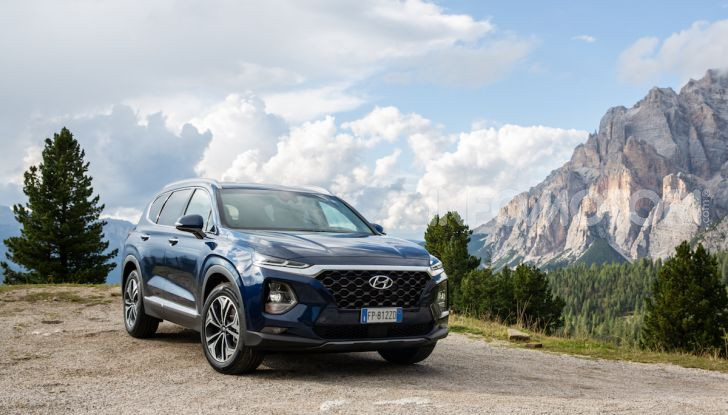 Prova nuova Hyundai Santa Fe 2018: il SUV con 4×4, 7 posti e 200CV - Foto 4 di 24
