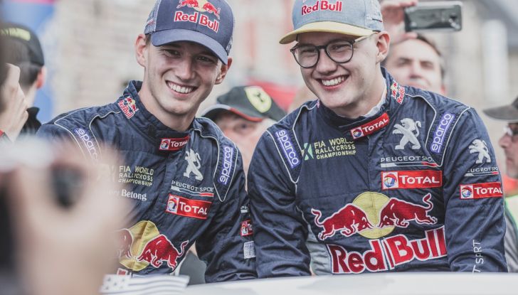 Voce al Team Peugeot Total dopo la gara di Loheac (WRX) - Foto 2 di 2