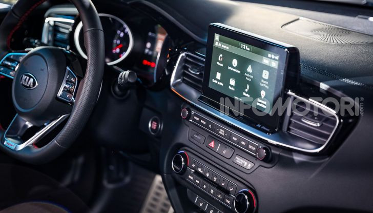 KIA ProCeed 2018, la nuova Shooting Brake Made in Europe - Foto 14 di 17