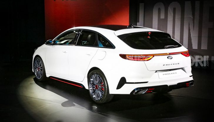 KIA ProCeed 2018, la nuova Shooting Brake Made in Europe - Foto 2 di 17