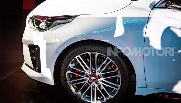 KIA ProCeed 2018, la nuova Shooting Brake Made in Europe - Foto 9 di 17