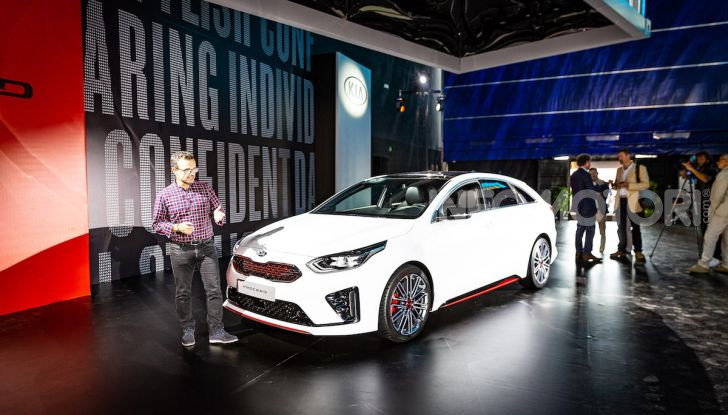 KIA ProCeed 2018, la nuova Shooting Brake Made in Europe - Foto 1 di 17