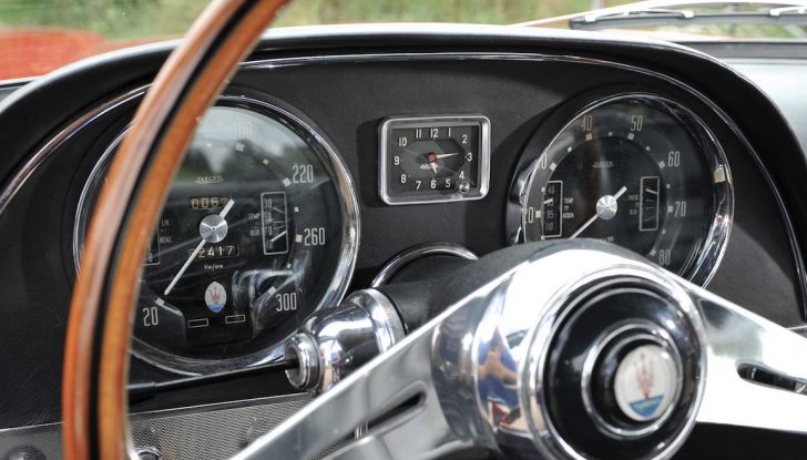 Maserati 5000 Allemano, da Little Tony agli Eagles per 1,3 milioni di Euro - Foto 7 di 17
