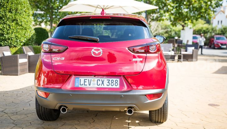 Prova nuova Mazda CX-3 2018: Stile, Diesel e guida sportiva! - Foto 10 di 37