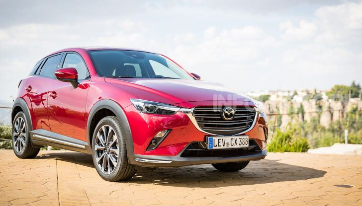 Prova nuova Mazda CX-3 2018: Stile, Diesel e guida sportiva! - Foto 2 di 37