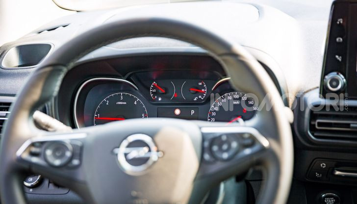 Opel Combo Life: tecnologia, sicurezza e spazio in abbondanza - Foto 30 di 37