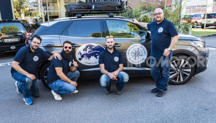 Peugeot 3008 protagonista del Silk Way Rally 2018 - Foto 3 di 8