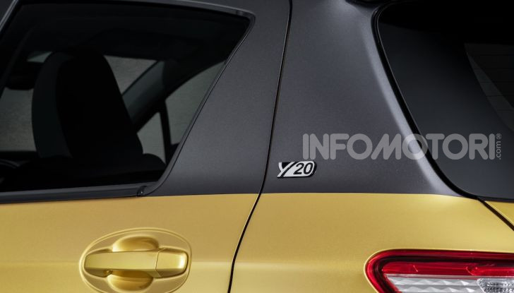 Toyota Yaris Y20 2019, la best seller si rinnova e festeggia vent’anni - Foto 2 di 4