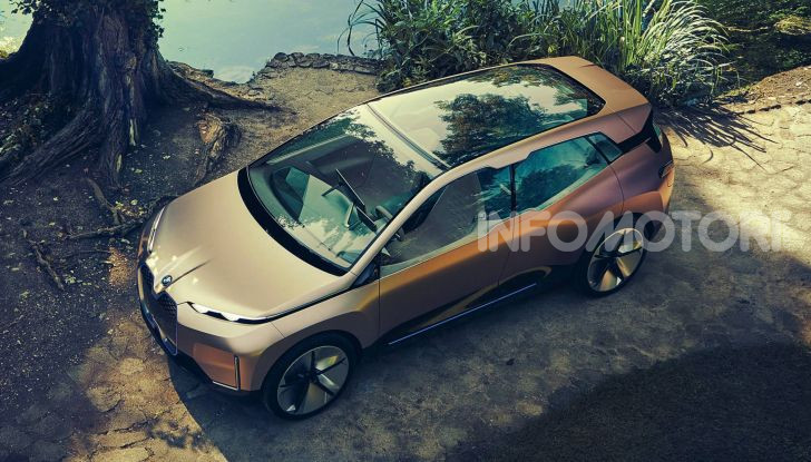 BMW i4 nel 2021 cerca di sfidare Tesla Model 3 e Model Y - Foto 4 di 14
