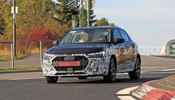 Audi A1 Allroad, primi collaudi e informazioni tecniche - Foto 11 di 21