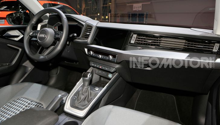Nuova Audi A1 Sportback, listino prezzi e dotazioni - Foto 12 di 16