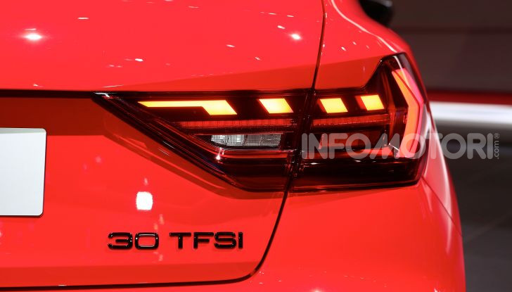 Nuova Audi A1 Sportback, listino prezzi e dotazioni - Foto 9 di 16