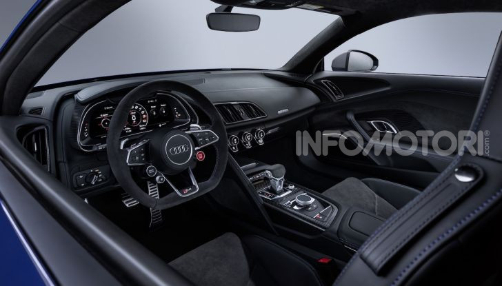 Nuova Audi R8 2019 Coupé e Spider: il V10 aspirato arriva a 620CV - Foto 23 di 30