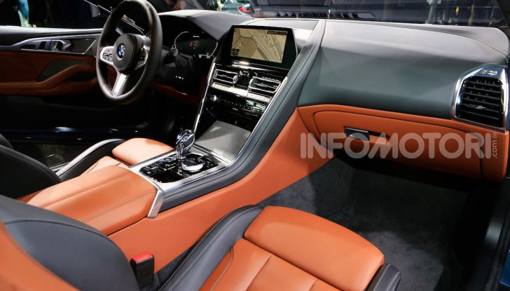 BMW Serie 8 Coupè 2018 al debutto con 530 CV - Foto 15 di 36
