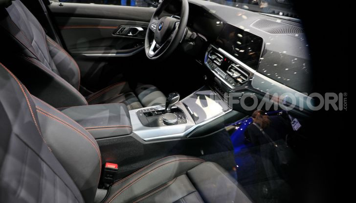 Nuova BMW Serie 3, la berlina dell’elica pronta al debutto - Foto 17 di 35