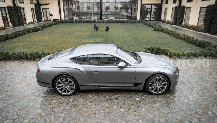 Nuova Bentley Continental GT 2018: la prova della Gran Turismo perfetta - Foto 14 di 48