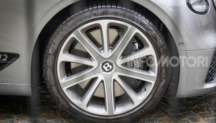 Nuova Bentley Continental GT 2018: la prova della Gran Turismo perfetta - Foto 27 di 48