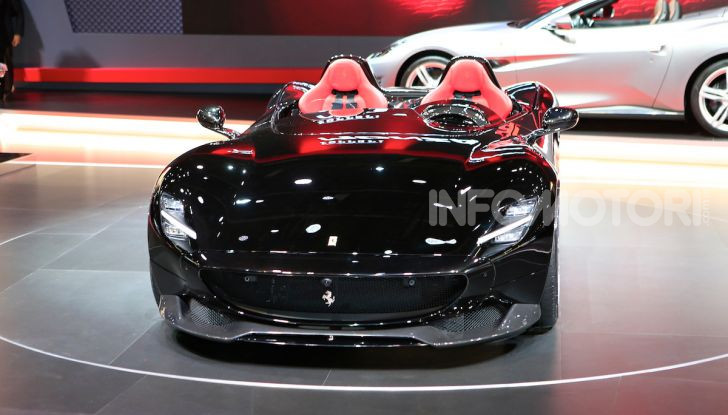 Ferrari Monza SP1 e SP2, nasce la serie limitata Icona - Foto 13 di 21