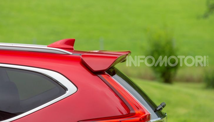 Nuova Honda CR-V 2018, la prova del SUV nipponico con motore V-TEC - Foto 11 di 27