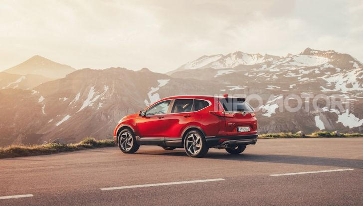 Nuova Honda CR-V 2018, la prova del SUV nipponico con motore V-TEC - Foto 25 di 27