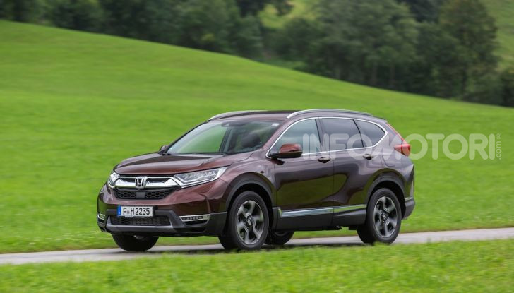 Nuova Honda CR-V 2018, la prova del SUV nipponico con motore V-TEC - Foto 18 di 27