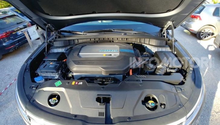 Hyundai Nexo da record: 778 km con un pieno di idrogeno - Foto 9 di 9