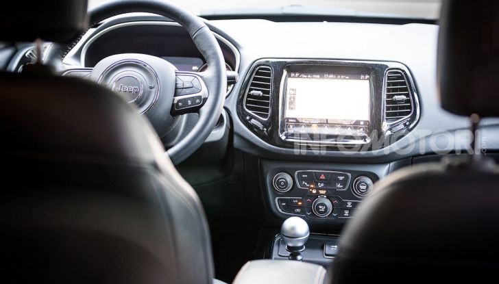 Jeep Compass 122, serie speciale che celebra la Juventus - Foto 11 di 33