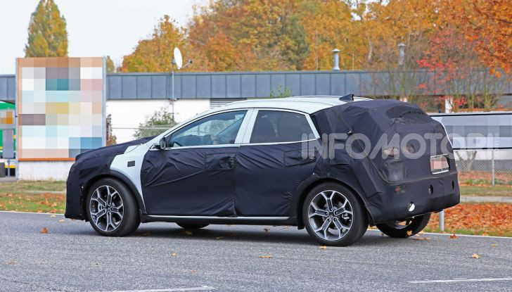 Kia Ceed SUV 2020: il terzo elemento tra Stonic e Sportage - Foto 11 di 31