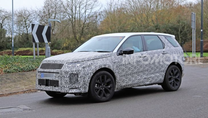 Land Rover Discovery Sport 2020: facelift ibrido ad alta tecnologia - Foto 26 di 29