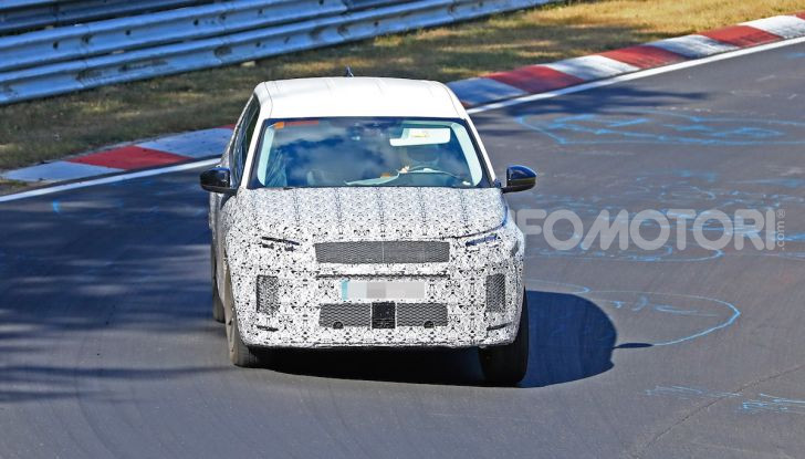 Land Rover Discovery Sport 2020: facelift ibrido ad alta tecnologia - Foto 27 di 29