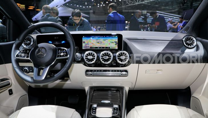 Mercedes Classe B 2019: più sportiva e tecnologica, ancora accogliente - Foto 4 di 20