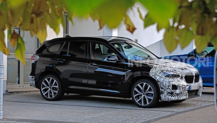 Nuova BMW X1, proseguono i test della futura generazione - Foto 17 di 24