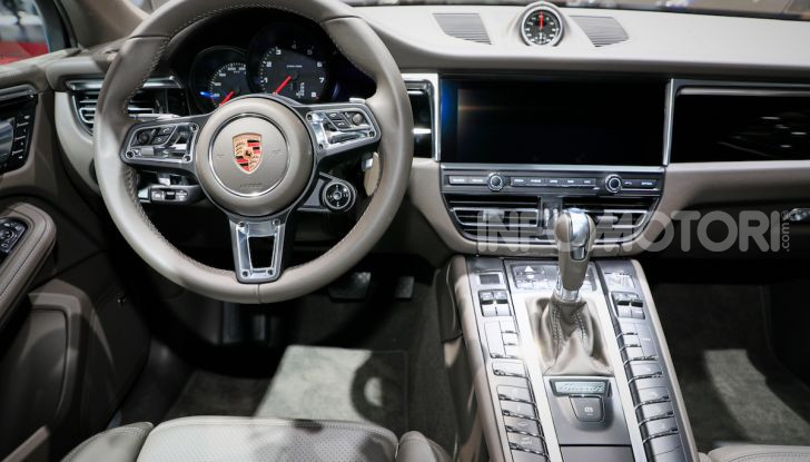 Nuova Porsche Macan: tempo di restyling per il SUV tedesco - Foto 21 di 22