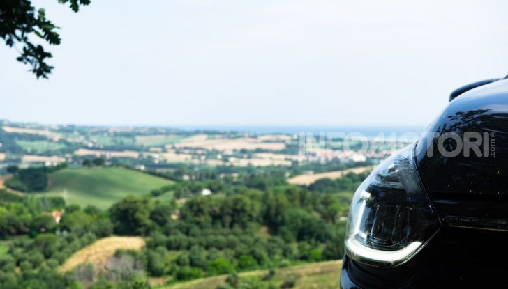 Renault Clio Duel 2018: Prova su strada della best-seller italiana con 90 CV - Foto 22 di 36