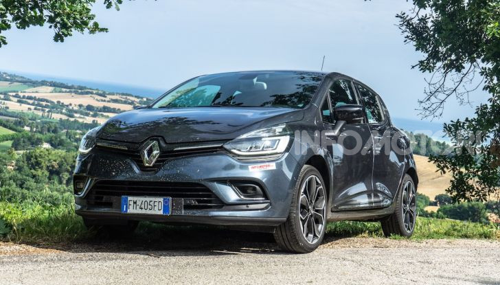 Renault Clio Duel 2018: Prova su strada della best-seller italiana con 90 CV - Foto 23 di 36