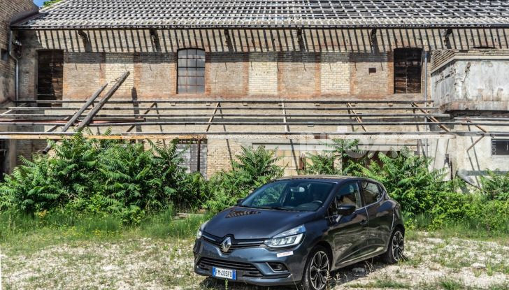 Renault Clio Duel 2018: Prova su strada della best-seller italiana con 90 CV - Foto 30 di 36