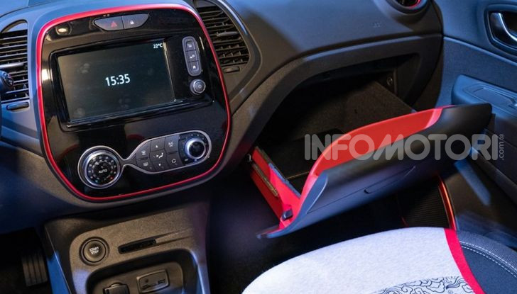 Renault Captur Tokyo Edition: l’auto che si compra sui social con Garage Italia - Foto 36 di 38