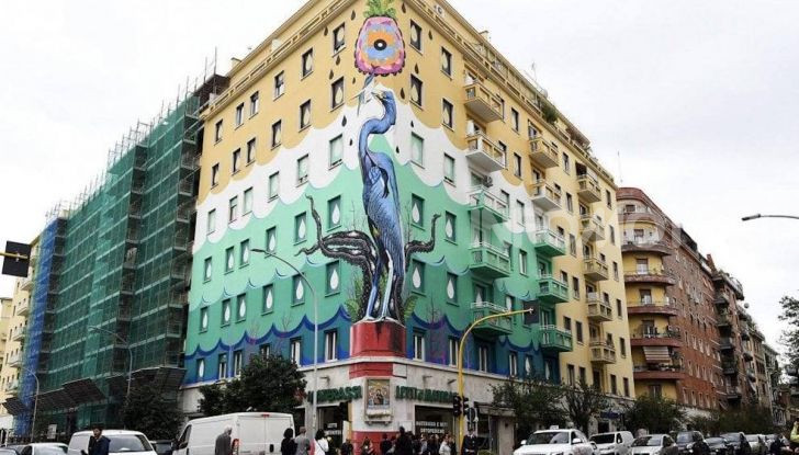 Roma, Il murales di Iena Cruz pulisce l’aria grazie a vernice AirLite - Foto 20 di 21