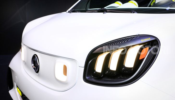 Smart forease, city car open air su base smart EQ fortwo cabrio - Foto 6 di 20