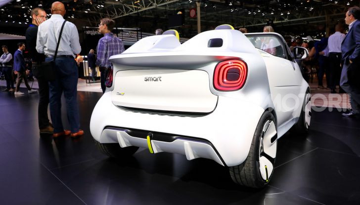 Smart forease, city car open air su base smart EQ fortwo cabrio - Foto 12 di 20