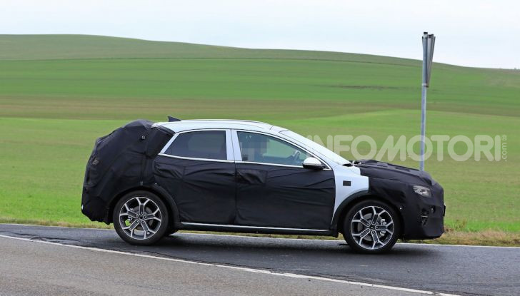 Kia Ceed SUV 2020: il terzo elemento tra Stonic e Sportage - Foto 23 di 31