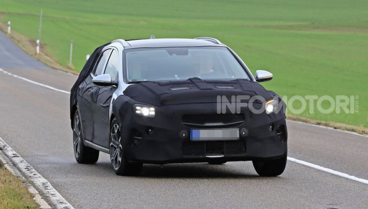 Kia Ceed SUV 2020: il terzo elemento tra Stonic e Sportage - Foto 17 di 31