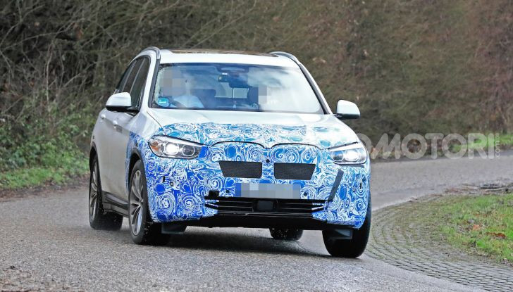 BMW iX3 2020: il SUV elettrico premium è Made in China - Foto 35 di 59