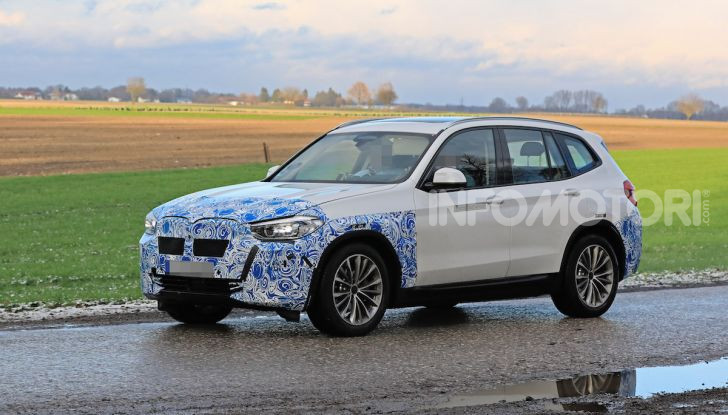 BMW iX3 2020: il SUV elettrico premium è Made in China - Foto 28 di 59